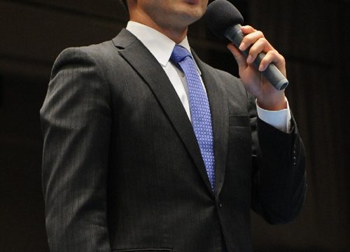 荒川仁人が敢闘賞を受賞