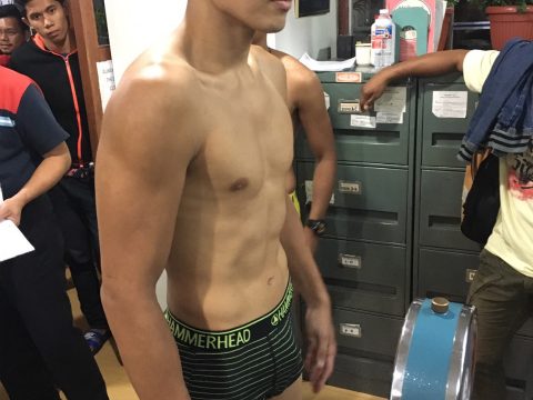 フィリピンで山元が計量をパス！