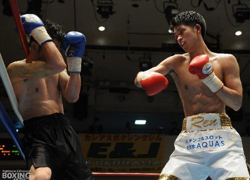 佐々木が新人王初戦を突破！