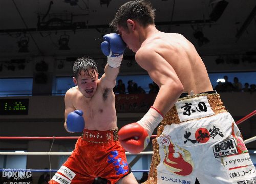 阿知和は健闘するも判定負け