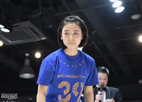 現役女子高生ボクサー鈴木は判定負け