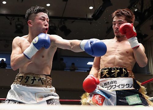 渡部、健闘するも判定負け