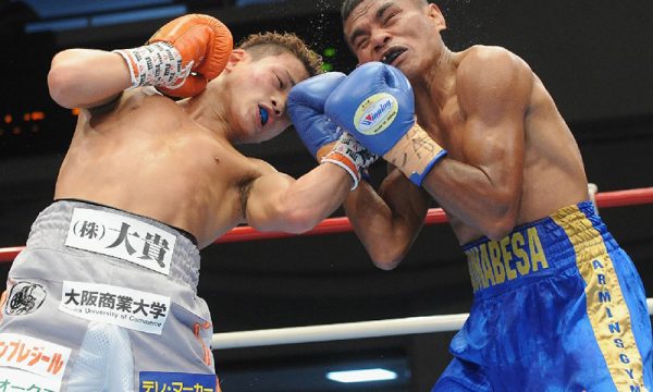 京口が4RTKO勝ちで世界挑戦に弾み