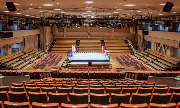 東日本新人王予選、石井が判定勝ち！