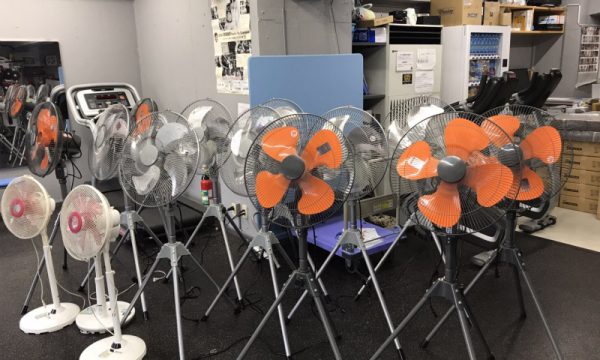 扇風機大量設置