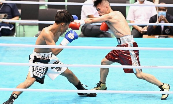 元ランカー亀山は僅差判定負け