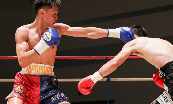 中川が大阪でTKO勝ち！