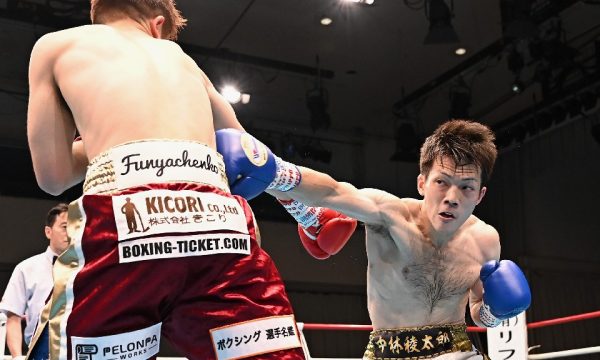 バンタム級の中林が判定勝ち