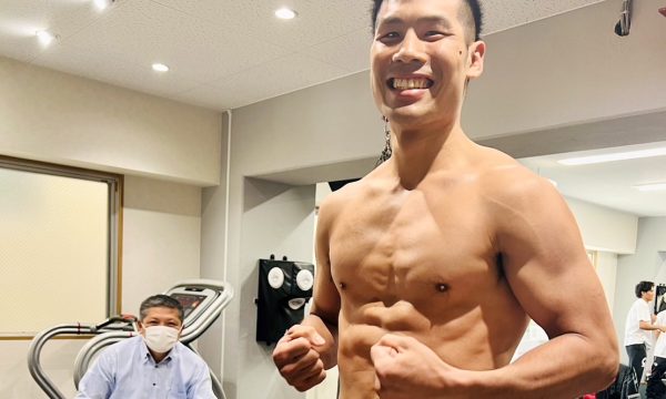 大阪で友松が計量パス！