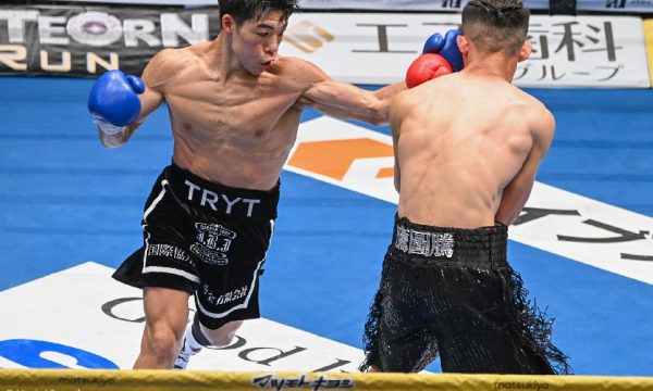 横山が鮮烈なKOデビュー