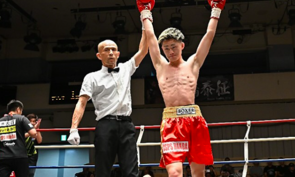 新人王準決勝に小﨑と亀田が進出！