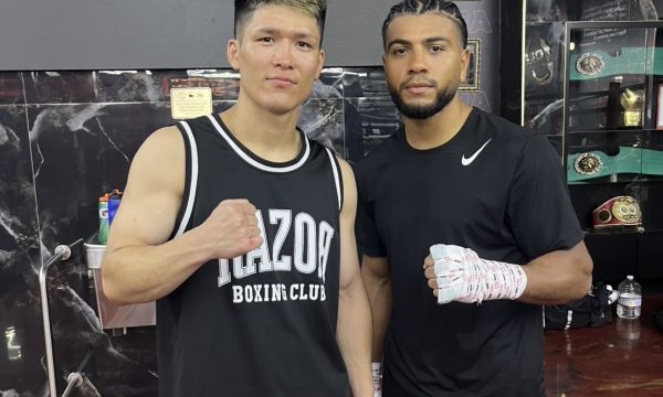 宇津木秀がアメリカでキャンプ中！