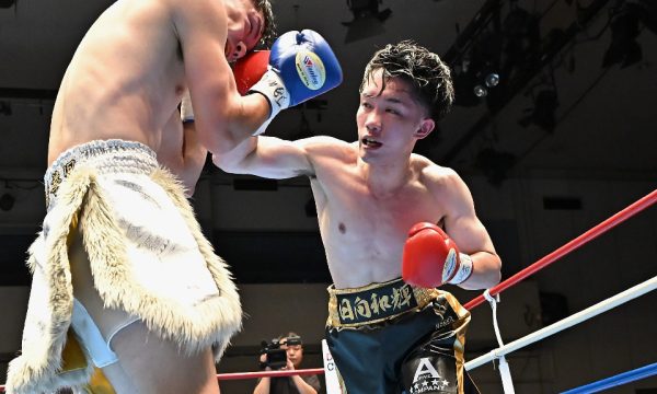 金田と日向は判定負け