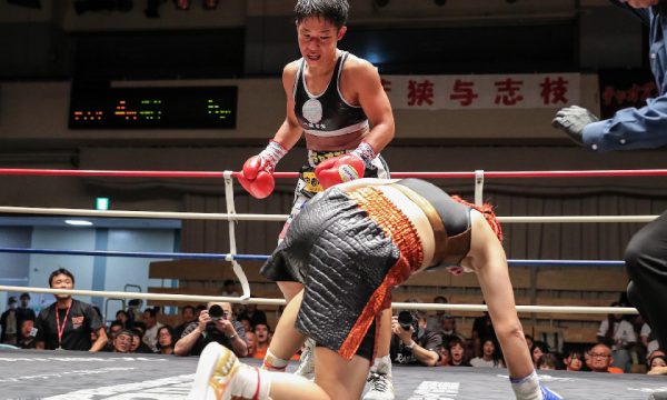 チャオズ箕輪が判定で3連勝!